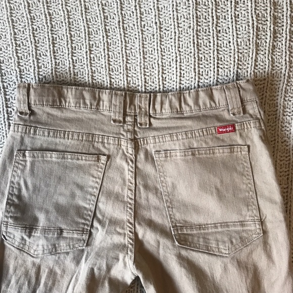 Wrangler pants - Picture 3 of 4